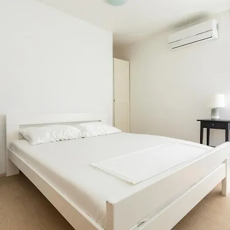 Family-friendly With Swimming Pool Soline, Krk - 9715 * Dobrinj