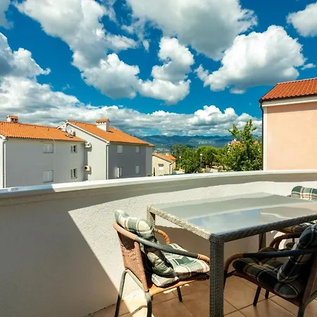 Family-friendly With Swimming Pool Soline, Krk - 9715 Dobrinj