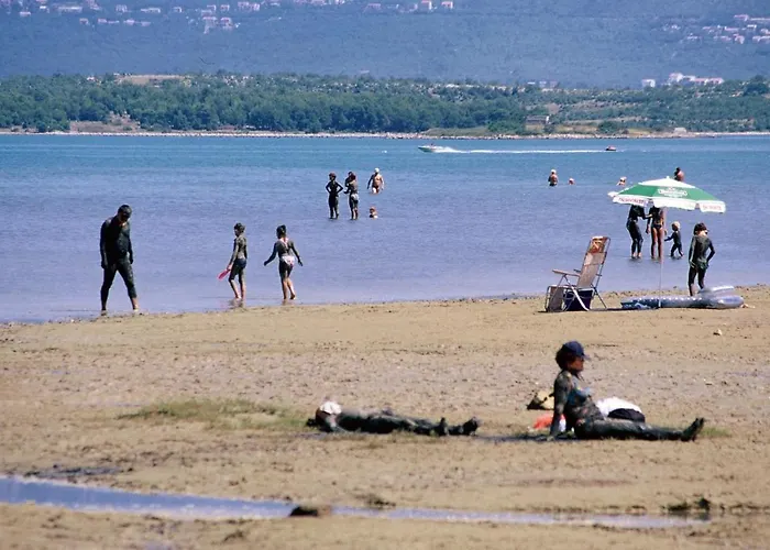 Family-friendly With Swimming Pool Soline, Krk - 9715 * Dobrinj
