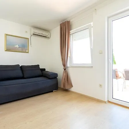 Family-friendly With Swimming Pool Soline, Krk - 9715 아파트 *