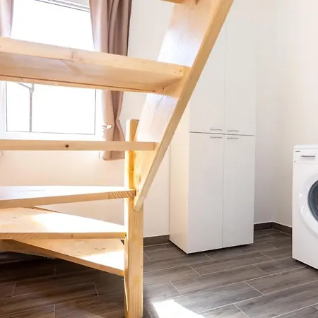 Family-friendly With Swimming Pool Soline, Krk - 9715 아파트 *