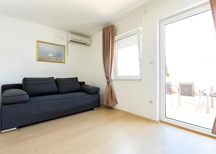 Family-friendly With Swimming Pool Soline, Krk - 9715 Apartmán *