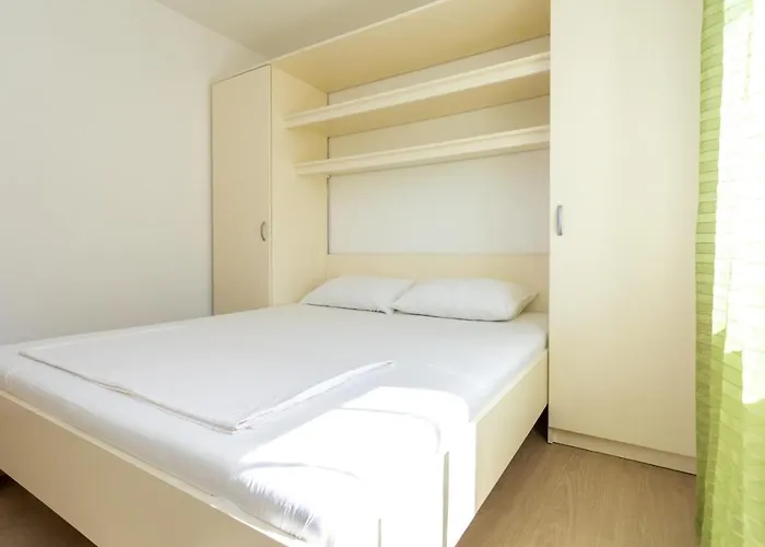 Family-friendly With Swimming Pool Soline, Krk - 9715 Apartmán Dobrinj